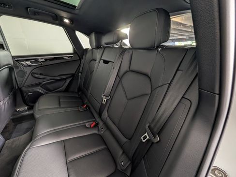 New 2026 Porsche Macan AWD/4WD image 24