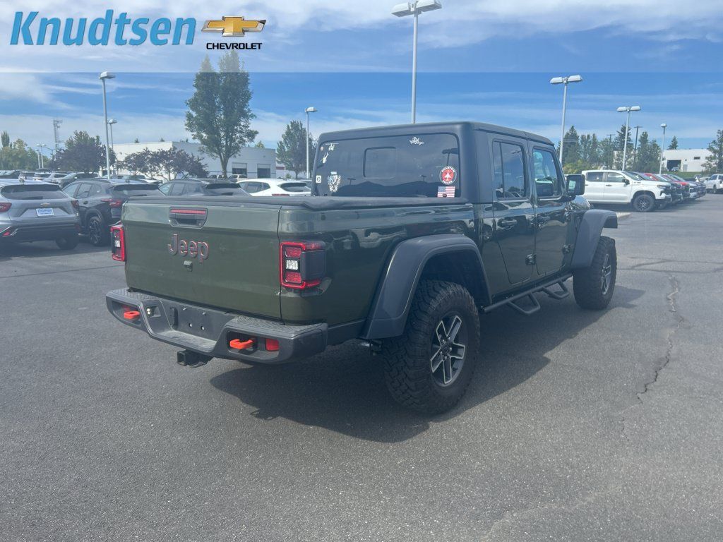 Used 2024 Jeep Gladiator Mojave w/ Technology Group AWD/4WD image 7