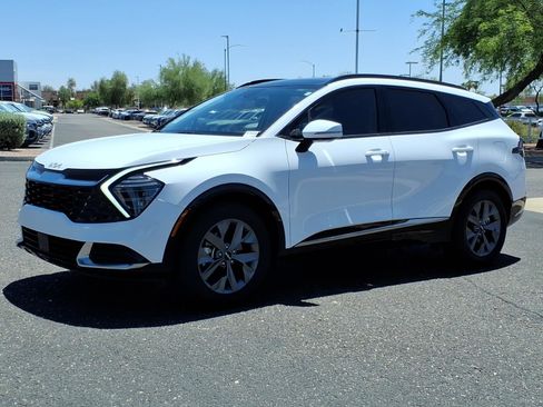 Used 2024 Kia Sportage SX FWD image 3