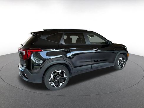Used 2025 Kia Seltos S image 15