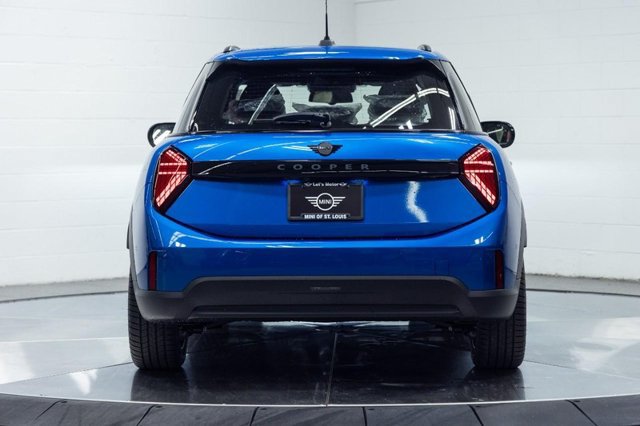 New 2027 MINI Cooper 4-Door Hardtop FWD image 7