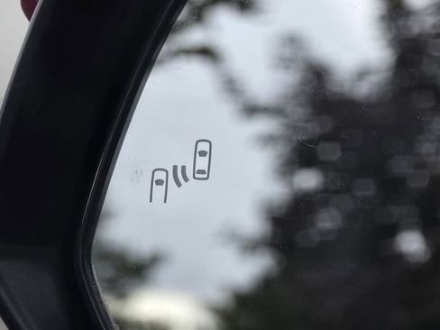 Used 2024 Toyota 4Runner TRD Off-Road image 27