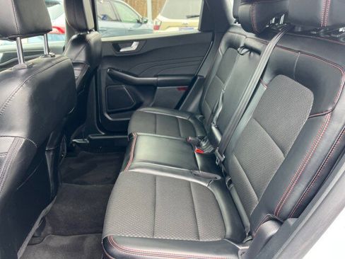 Used 2025 Ford Escape ST-Line Select image 19