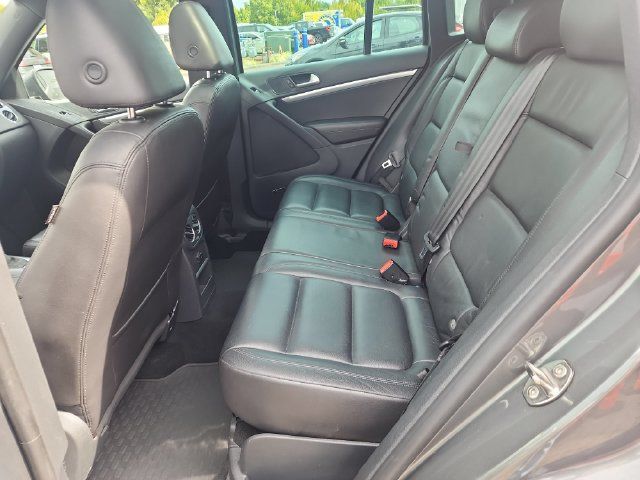 Used 2014 Volkswagen Tiguan R-Line AWD/4WD image 28