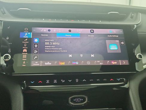 New 2026 Jeep Grand Cherokee L Limited w/ Luxury Tech Group II AWD/4WD image 24