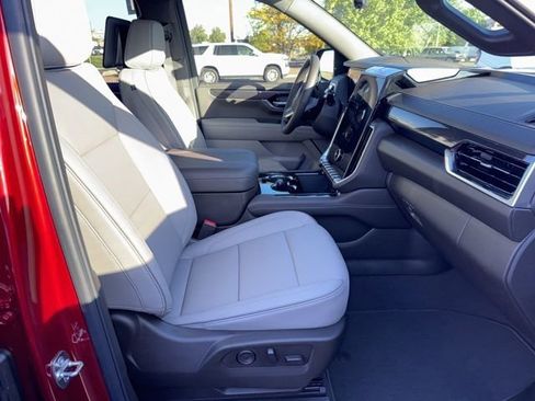 Certified 2026 GMC Yukon XL Elevation w/ Elevation Premium Package AWD/4WD image 4
