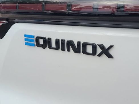 New 2026 Chevrolet Equinox EV LT image 9