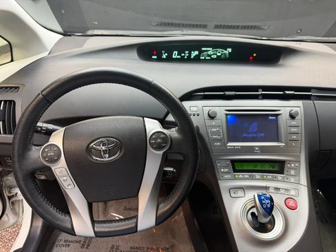 Used 2012 Toyota Prius Four FWD image 17