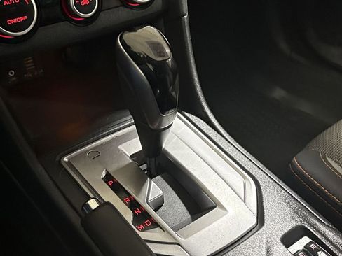 Used 2022 Subaru Crosstrek 2.0i Premium w/ Moonroof Package image 17