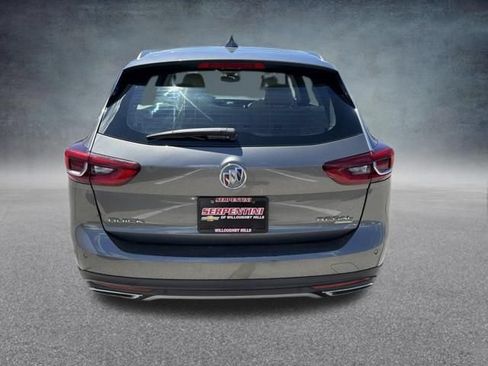 Used 2018 Buick Regal Essence w/ Driver Confidence Package #1 AWD/4WD image 9