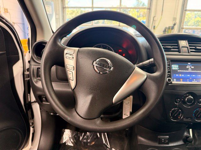 Used 2019 Nissan Versa S FWD image 6