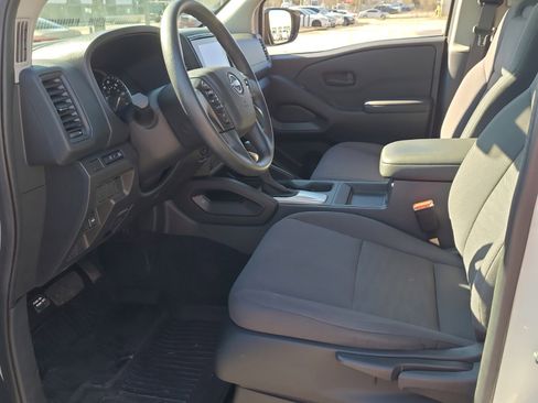 Used 2023 Nissan Frontier S image 14