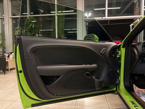Used 2023 Dodge Challenger SRT Hellcat image 30