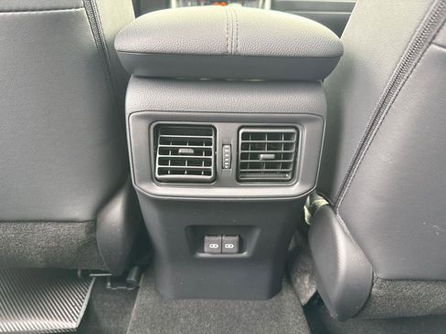 Used 2025 Toyota RAV4 Limited AWD/4WD image 29