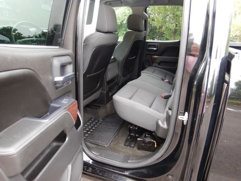 Used 2015 GMC Sierra 1500 SLE w/ SLE Value Package AWD/4WD image 17