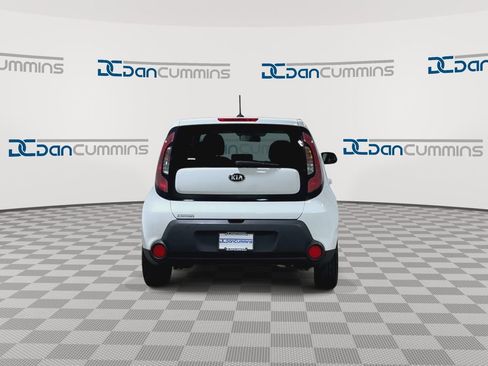 Used 2016 Kia Soul FWD image 8