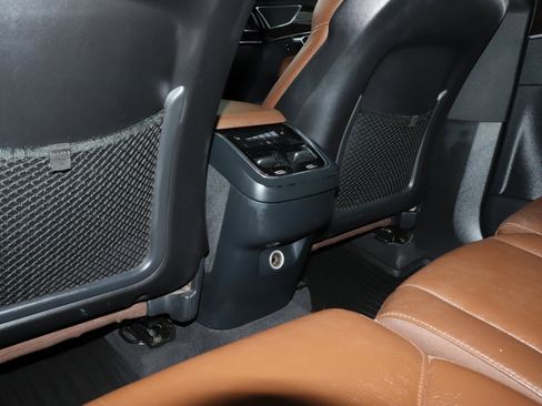 Used 2019 Volvo XC90 T6 Momentum w/ Protection Package Premier image 34