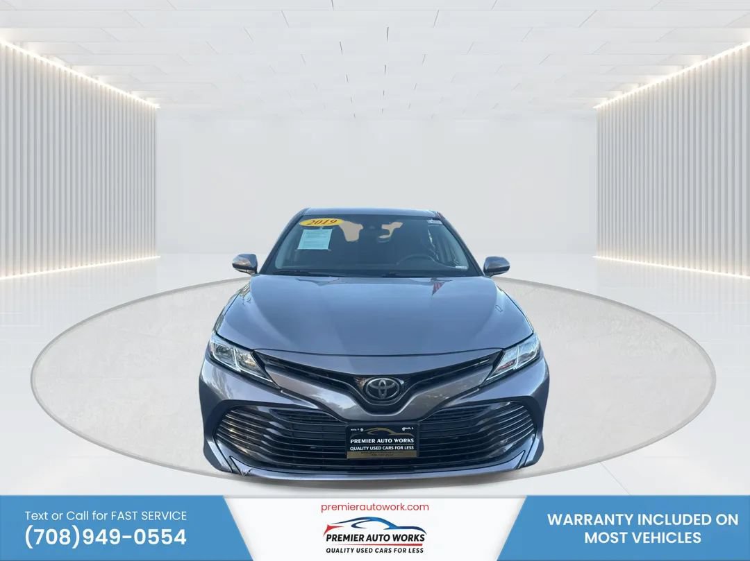 Used 2019 Toyota Camry LE FWD image 2