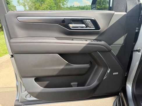 New 2026 Chevrolet Suburban RST w/ Advanced Technology Package AWD/4WD image 28