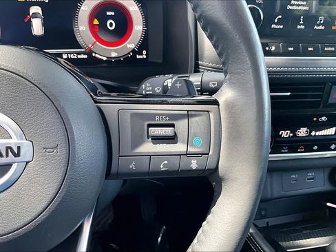 Used 2021 Nissan Rogue Platinum FWD image 25