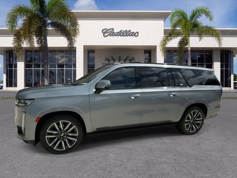 Certified 2023 Cadillac Escalade ESV Sport Platinum AWD/4WD image 7