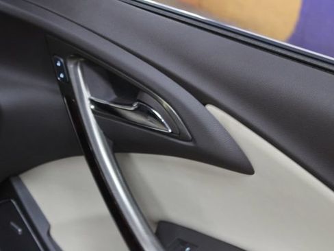 Used 2015 Buick Verano Leather FWD image 11