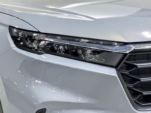 New 2026 Honda CR-V LX image 10