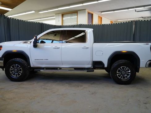 Used 2021 GMC Sierra 2500 SLE w/ SLE Value Package; AWD/4WD image 4
