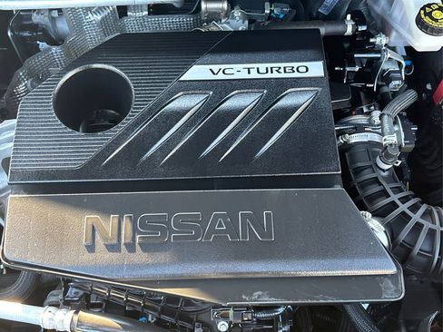 Used 2023 Nissan Rogue S image 13