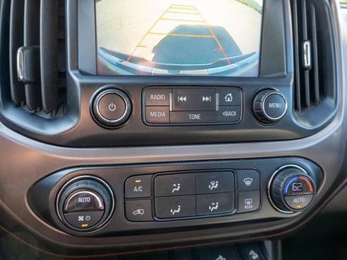 Used 2017 GMC Canyon SLE w/ All Terrain Package AWD/4WD image 25