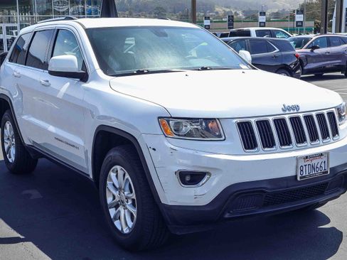 Used 2015 Jeep Grand Cherokee Laredo w/ Quick Order Package 23E AWD/4WD image 17
