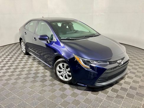 Used 2024 Toyota Corolla LE FWD image 5
