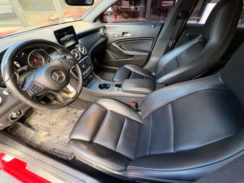 Used 2018 Mercedes-Benz CLA 250 4MATIC image 11