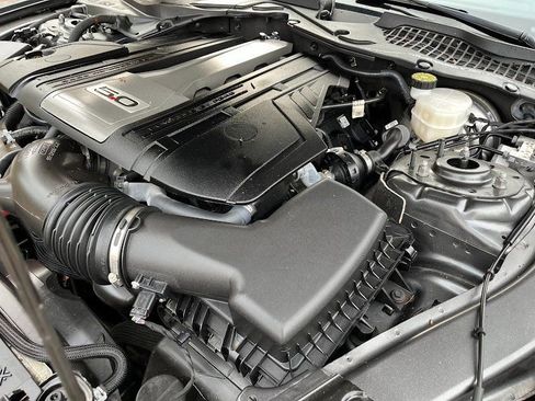 Used 2019 Ford Mustang GT image 31