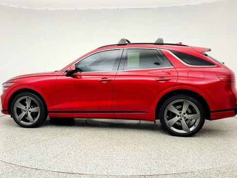 Used 2023 Genesis GV70 3.5T Sport w/ Sport Prestige Package AWD/4WD image 8