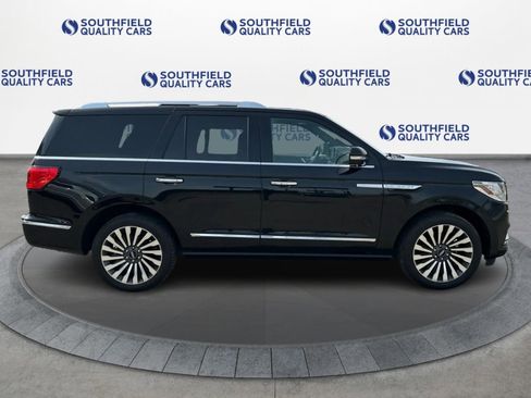 Used 2019 Lincoln Navigator Reserve AWD/4WD image 8