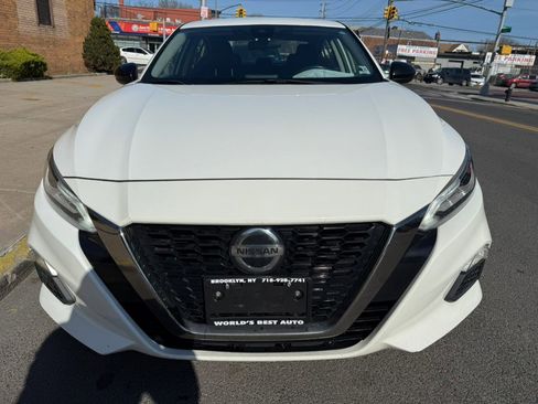Used 2020 Nissan Altima 2.5 SR image 2