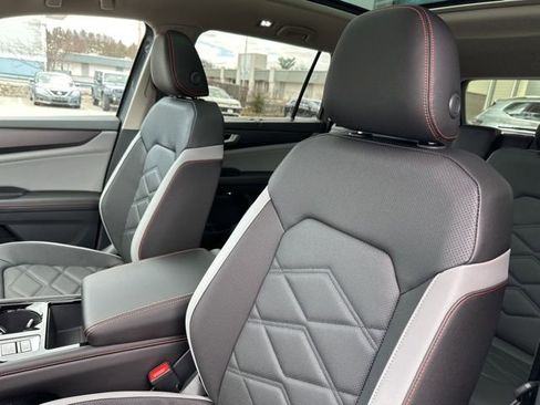 New 2026 Volkswagen Atlas Peak Edition AWD/4WD image 12