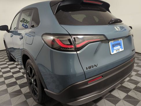 Certified 2026 Honda HR-V Sport image 2