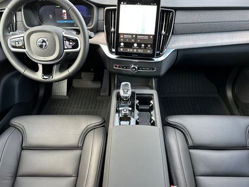 New 2026 Volvo XC90 T8 Ultra w/ Lounge Package AWD/4WD image 12