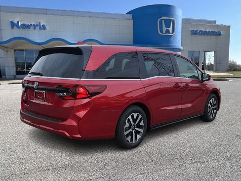 New 2026 Honda Odyssey EX-L image 4