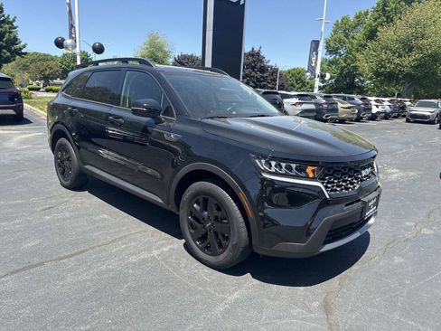 Used 2023 Kia Sorento S w/ Panoramic Sunroof Package AWD/4WD image 10