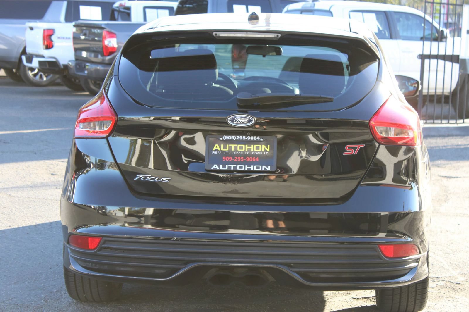 Used 2017 Ford Focus ST FWD image 35