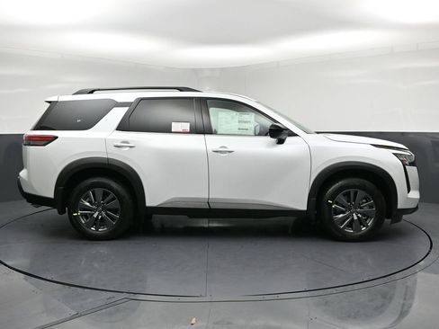 New 2026 Nissan Pathfinder SV AWD/4WD image 29