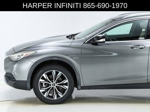 Used 2018 INFINITI QX30 AWD image 3