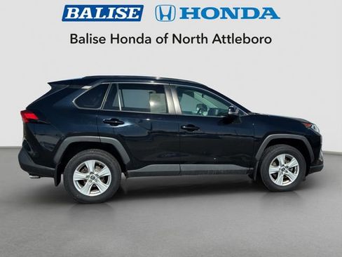 Used 2019 Toyota RAV4 XLE w/ Convenience Package image 9