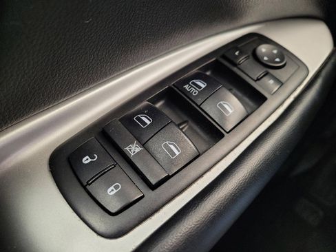 Used 2017 Dodge Journey SE w/ Flexible Seating Group FWD image 27