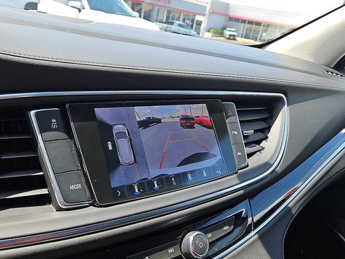 Used 2020 Buick Enclave Avenir w/ Avenir Technology Package FWD image 16