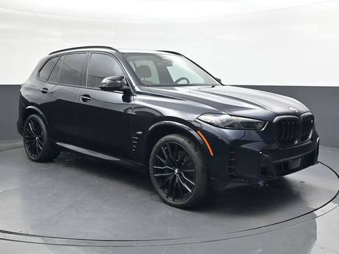 Used 2024 BMW X5 M60i AWD/4WD image 2