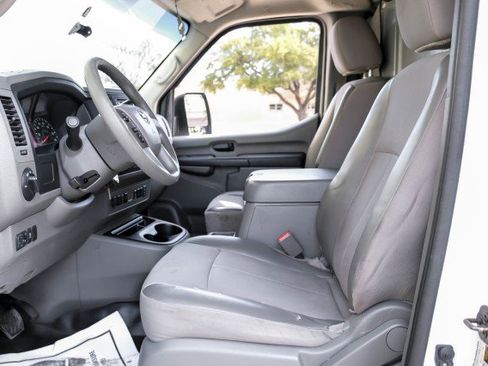 Used 2019 Nissan NV 2500 SV w/ Navigation Package image 3